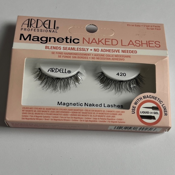 Ardell Professional Makeup Beauty Magnetic Naked Lashes Strip 420 - Picture 1 of 6
